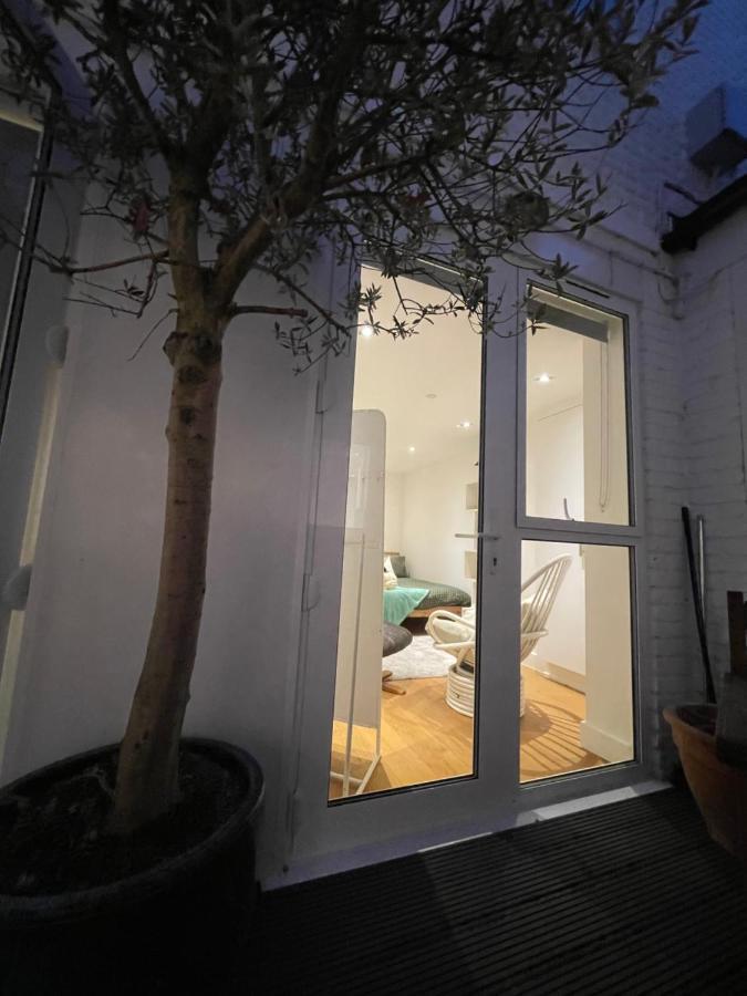 Chic 3 Bedroom Flat With Private Terrace In Holloway Near Finsbury Park London Exterior foto