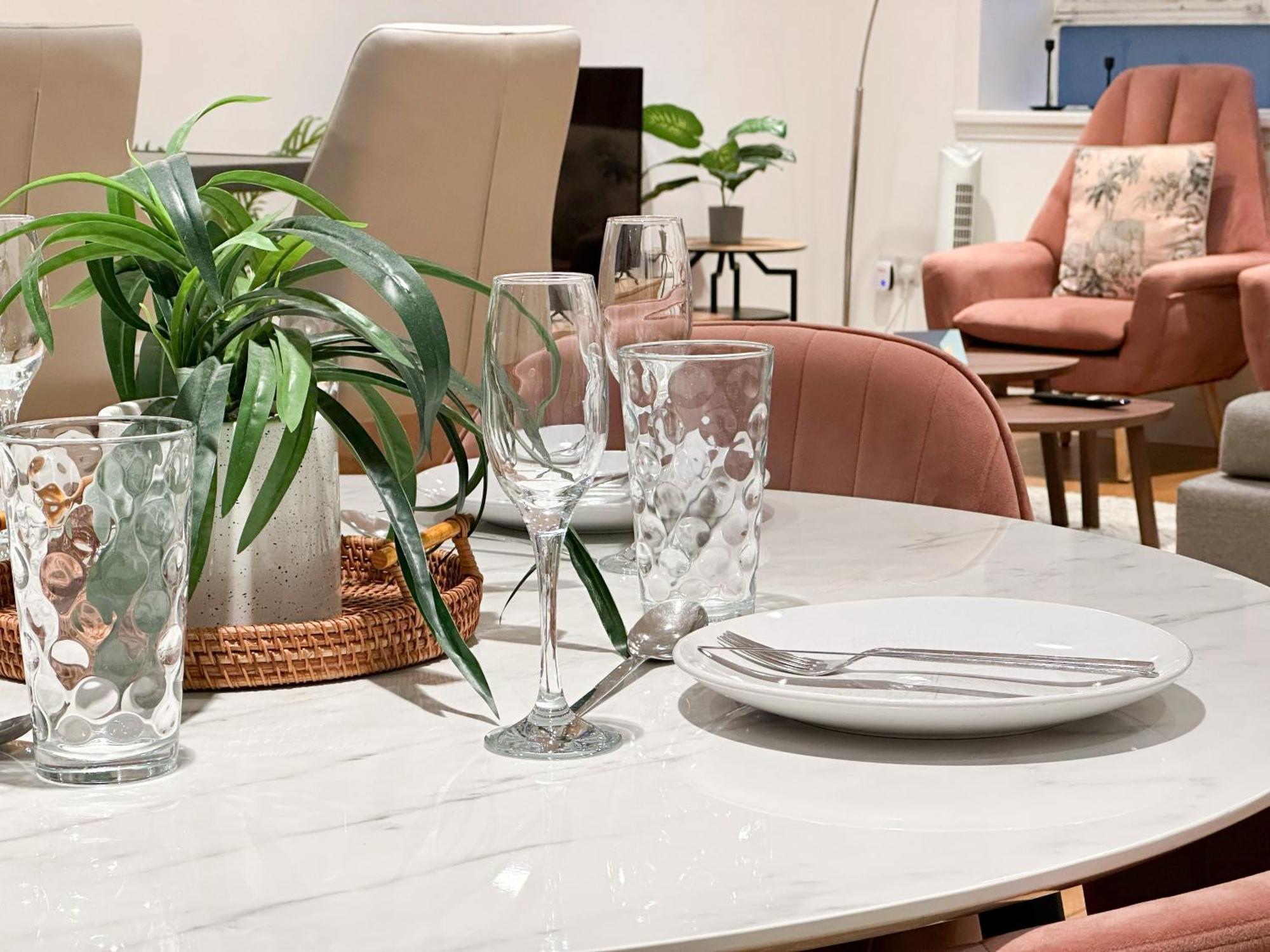Chic 3 Bedroom Flat With Private Terrace In Holloway Near Finsbury Park London Exterior foto