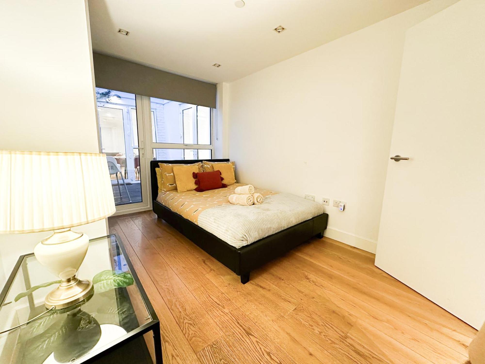 Chic 3 Bedroom Flat With Private Terrace In Holloway Near Finsbury Park London Exterior foto