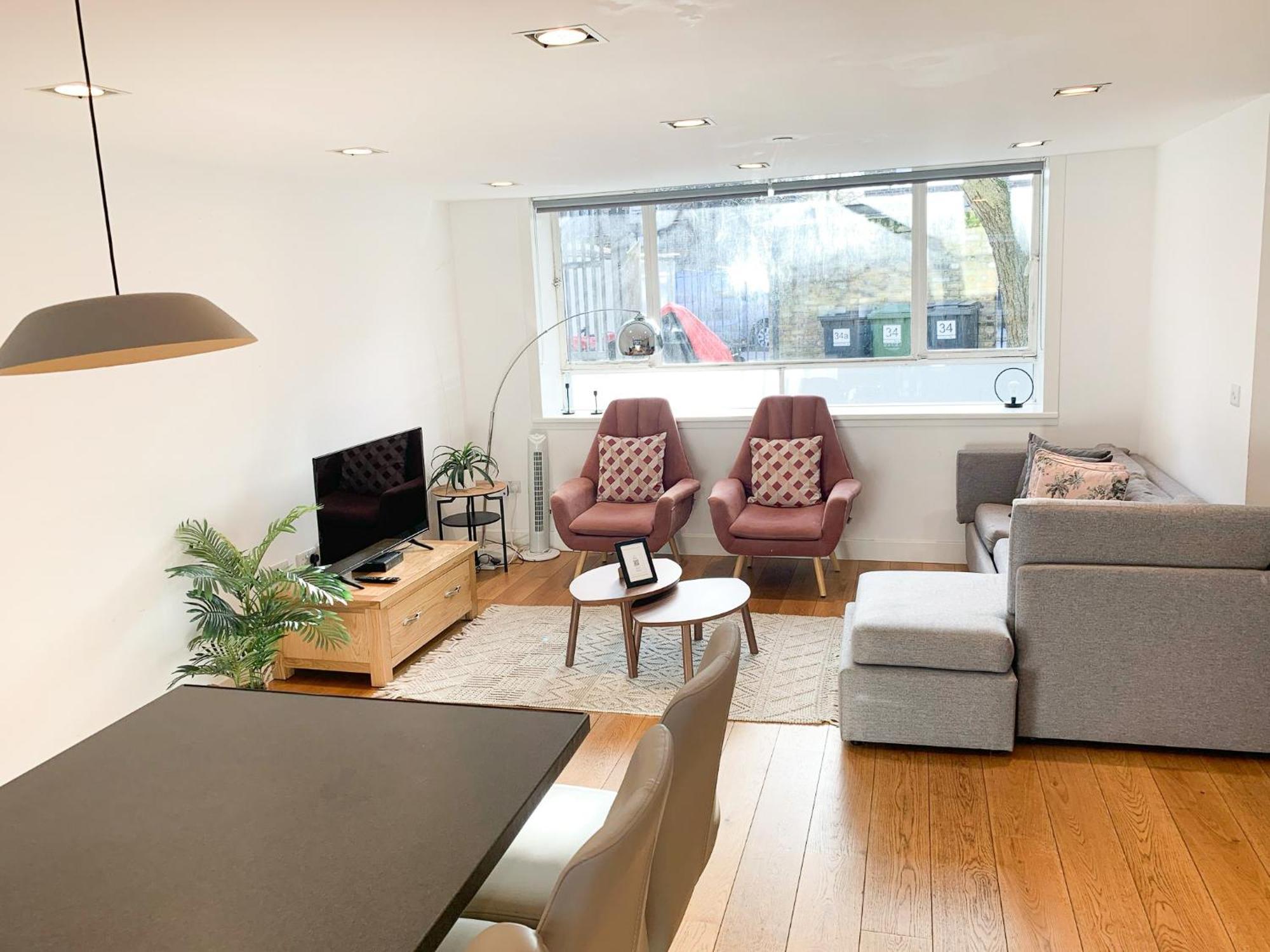 Chic 3 Bedroom Flat With Private Terrace In Holloway Near Finsbury Park London Exterior foto