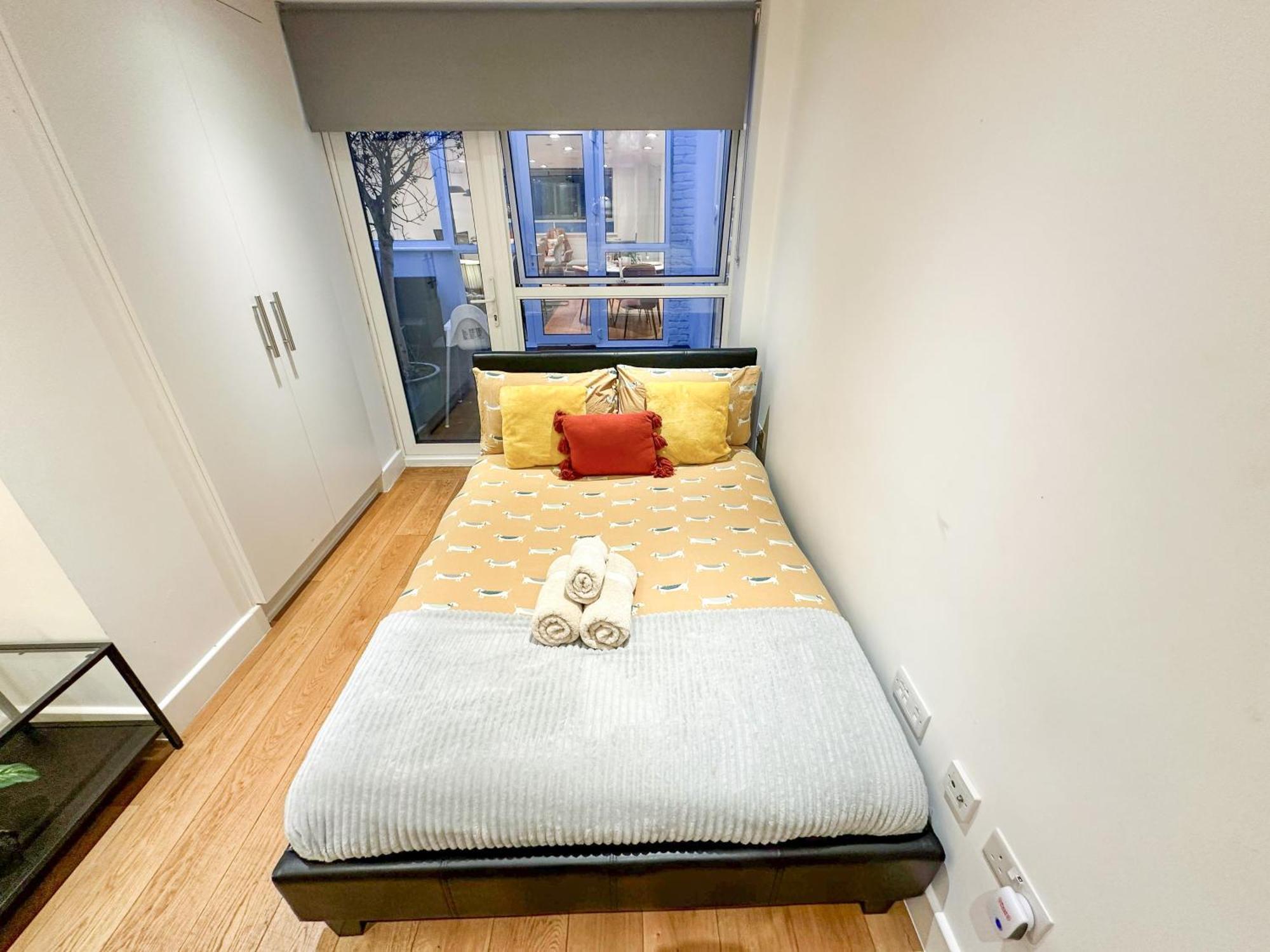 Chic 3 Bedroom Flat With Private Terrace In Holloway Near Finsbury Park London Exterior foto